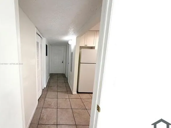 6990 NW 186th St #4-A210, Hialeah, FL 33015