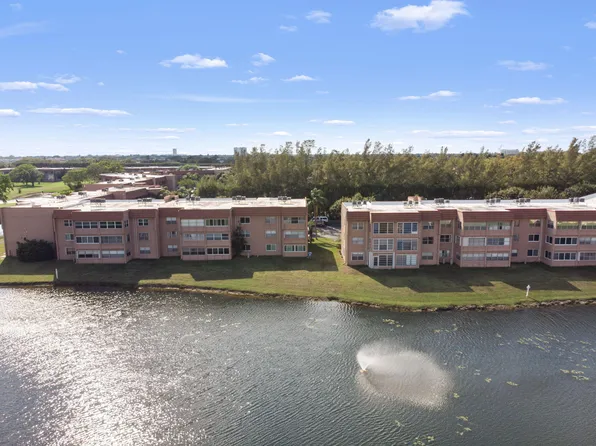 9861 Sunrise Lakes Boulevard #301, Sunrise, FL 33322