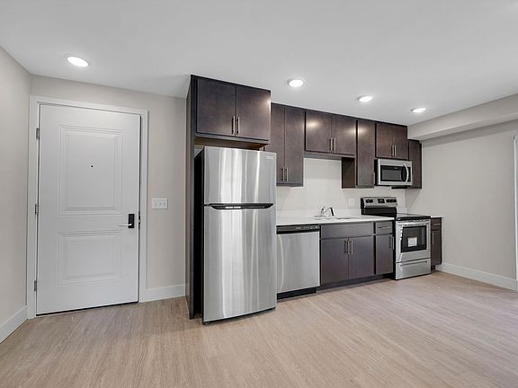 4th image of 507 W Springfield Ave #6f542fe91