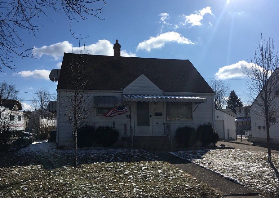 1st image of 914 Shedborne Ave