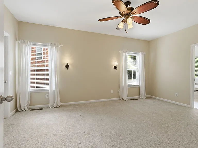 3208 Calder Ct — Photo 12
