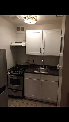 Rented by Prime Square Realty | media 20