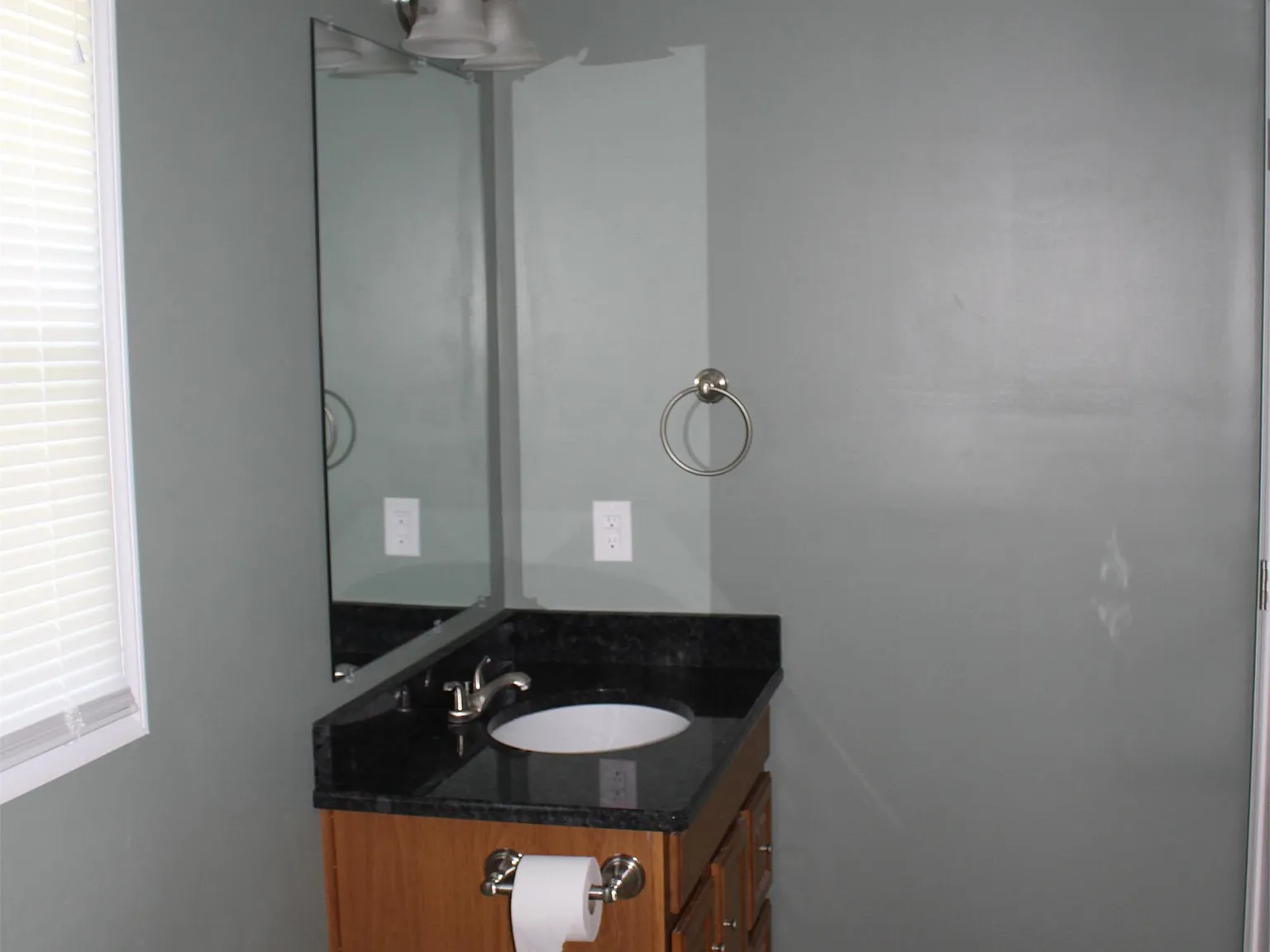 496 Stage Road - Room 4 — Photo 4