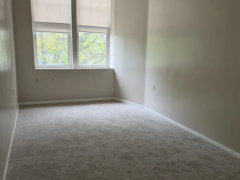 314 Randolph St E #304 — Photo 5