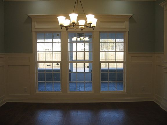 3rd image of 5178 Village Way