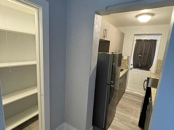 4th image of 401 Hibiscus Ave #1