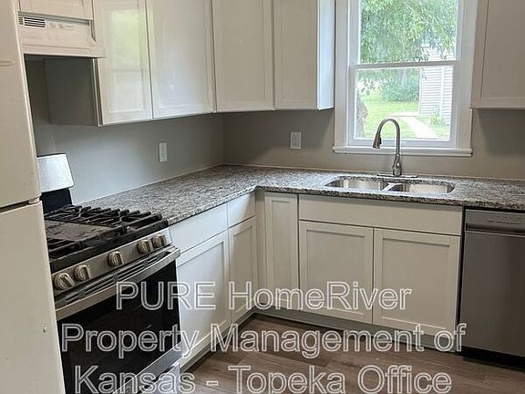 2nd image of 2910 SW 17th St