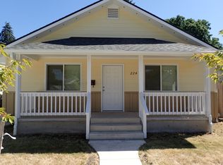 224 E Elmore St, Lebanon, OR 97355
