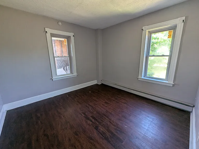 154 Washington St #2 — Photo 3