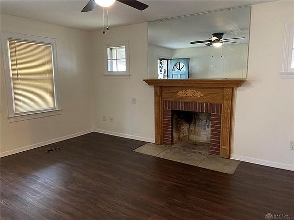 5th image of 3501 E 5th St
