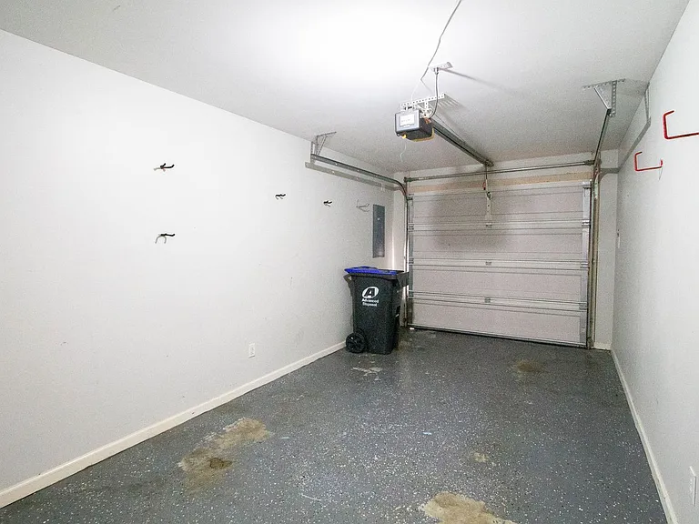 157 Hayesbury Ct — Photo 31