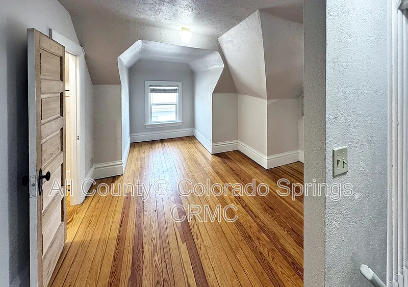 1 bed, 1.0 bath, 700 sqft, $1,250 — Photo 4