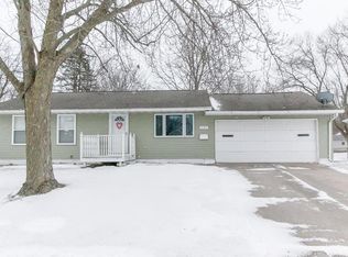 5507 1st Ave SW, Cedar Rapids, IA 52404