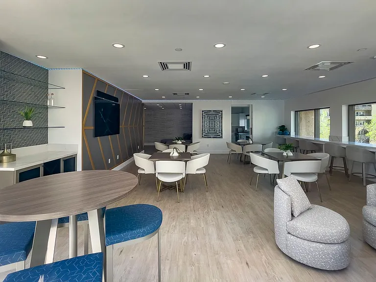 550 Front St #907 — Photo 47