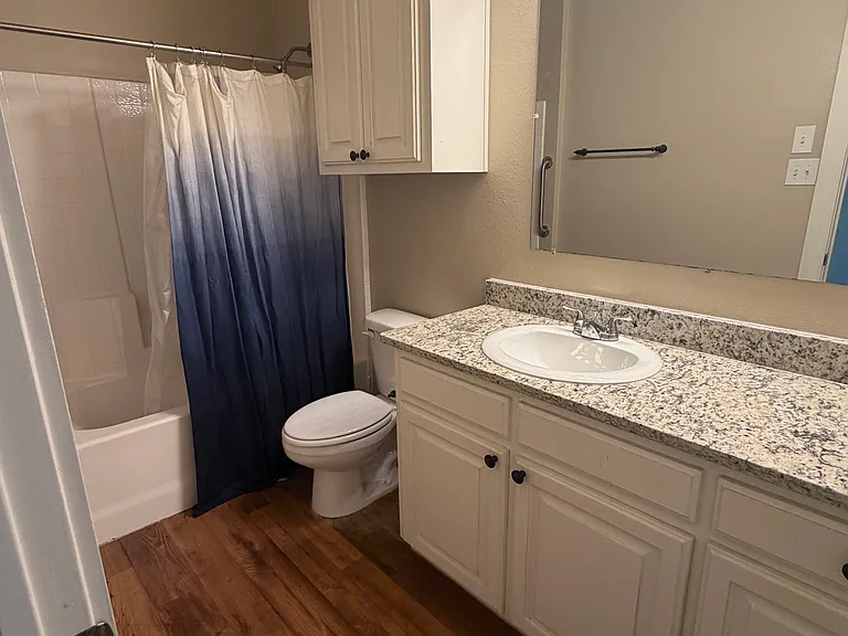 1104 Neff St #2 — Photo 12