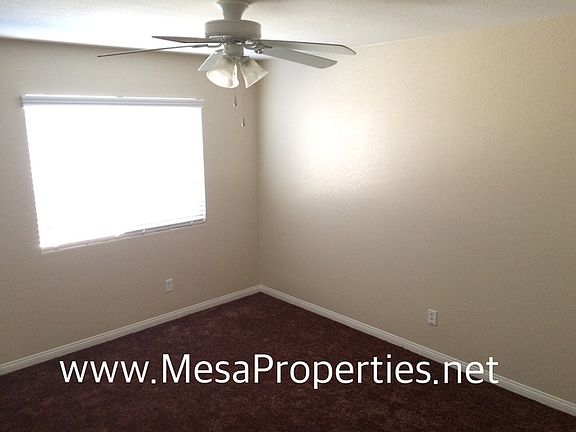 2nd image of 15954 Oak Ct