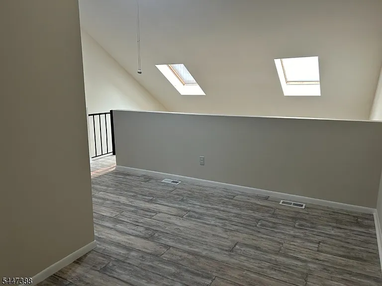3 Beaver Creek Dr #8 — Photo 11