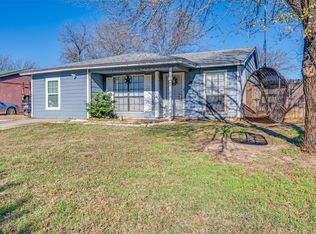 7021 Newberry Ct E, Fort Worth, TX 76120