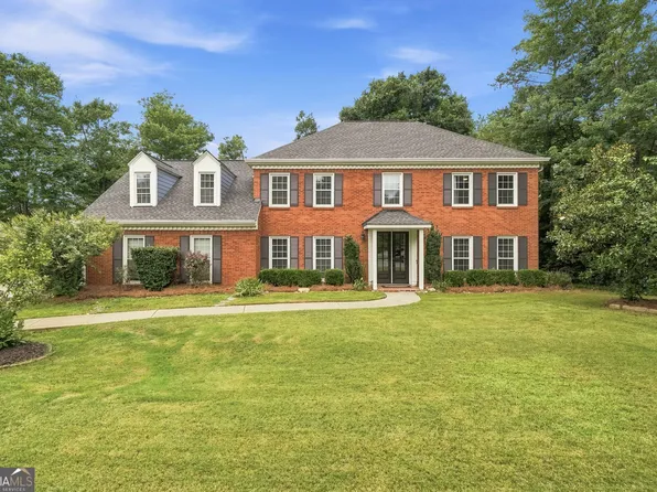 1801 N Chestnut Grove Dr, Marietta, GA 30066