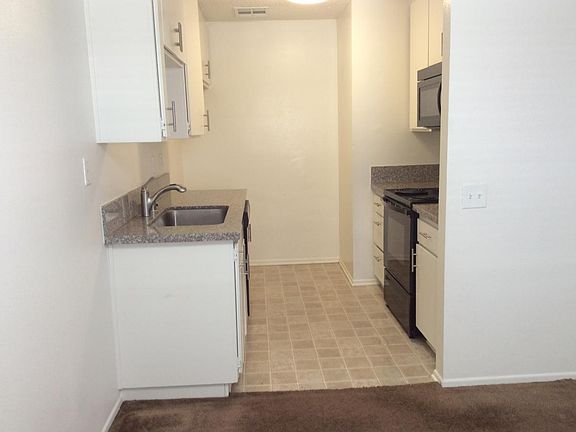 4th image of 5036 West St #L-8-27