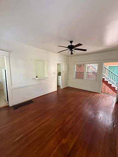 1614 E Broadway Photo 1