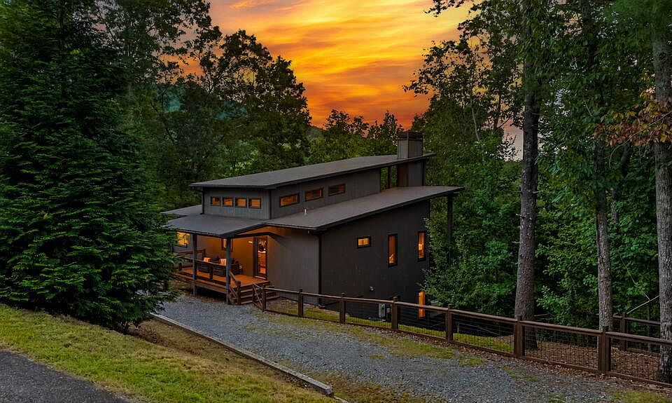 1st image of 78 Deer Crest Rd