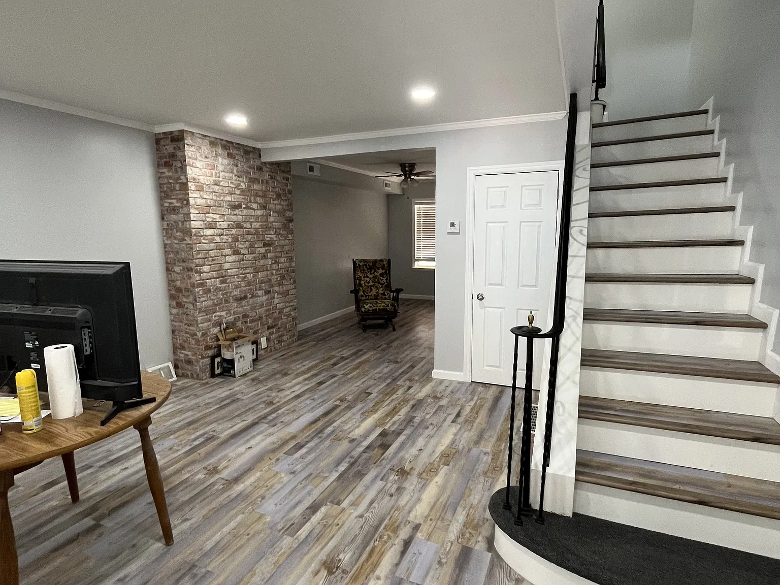 906 Johnston Street - 1 — Photo 3