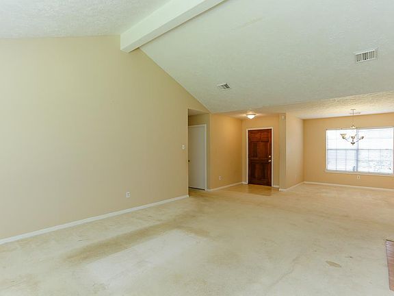 4th image of 13203 Rosstown Dr