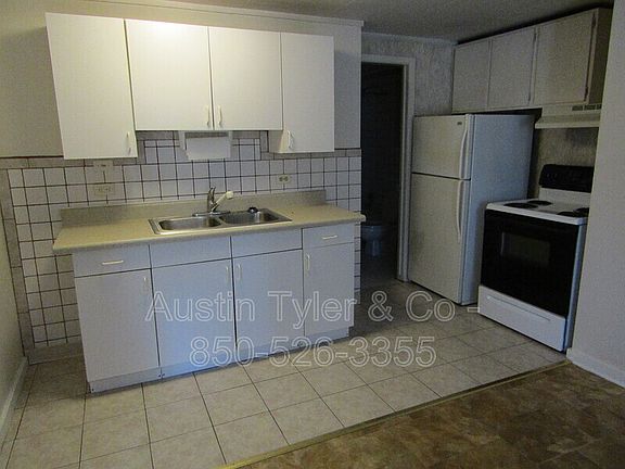 4th image of 2941D N Green St