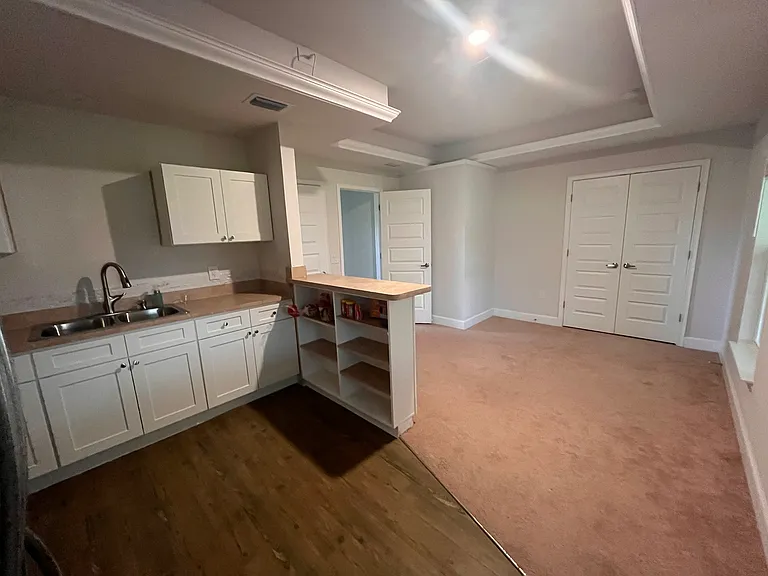 Mother in-law suite w. kitchenette