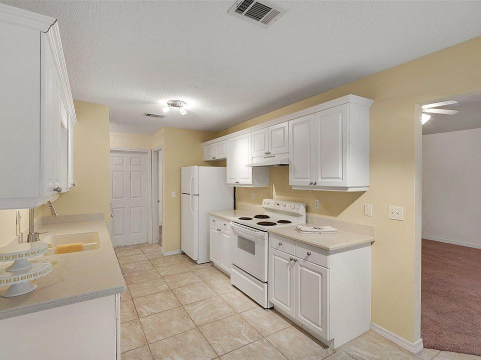 1st image of 3001 Godwin Ln