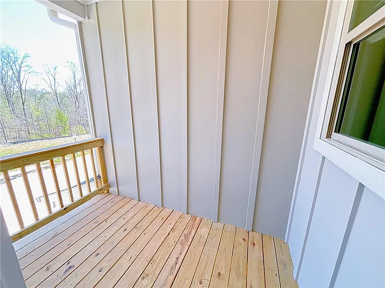 2586 Mills Commons Dr — Photo 23