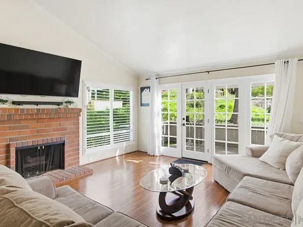 5571 Adobe Falls Rd Unit D, San Diego, CA 92120