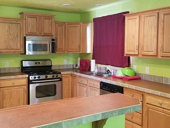 3rd image of 3600 Kratz Ln