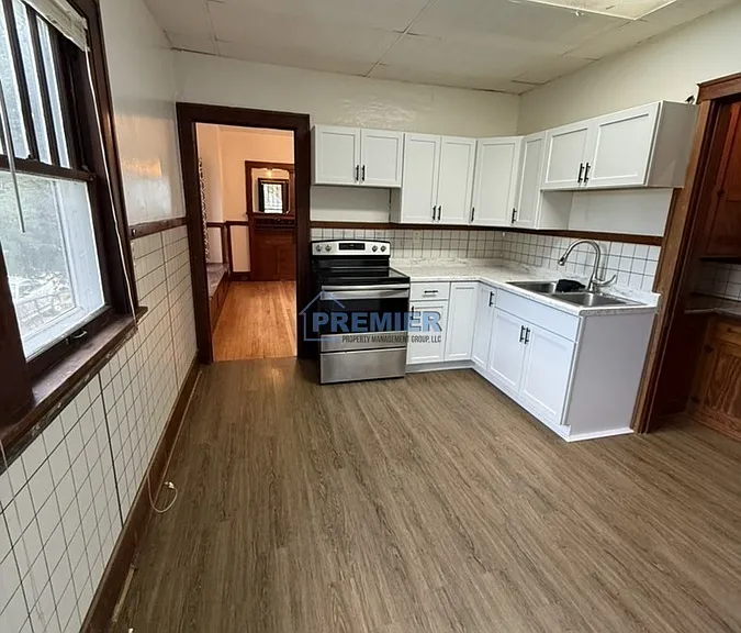 535 W 17th St #1 — Photo 12