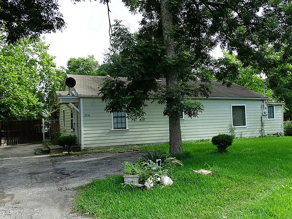 1st image of 2710 W Oak Ave