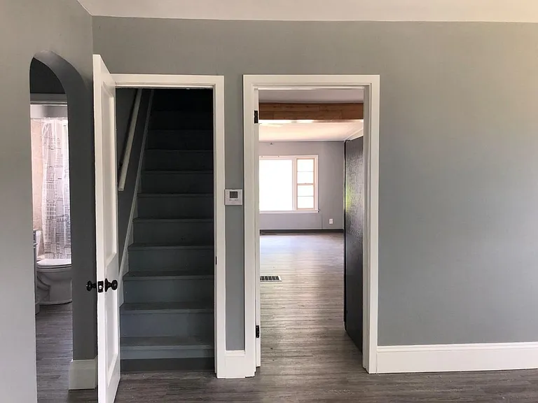 731 35th St NE — Photo 5