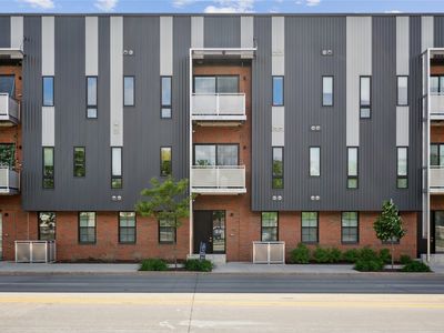 450 7th St #205, Des Moines, IA, 50309