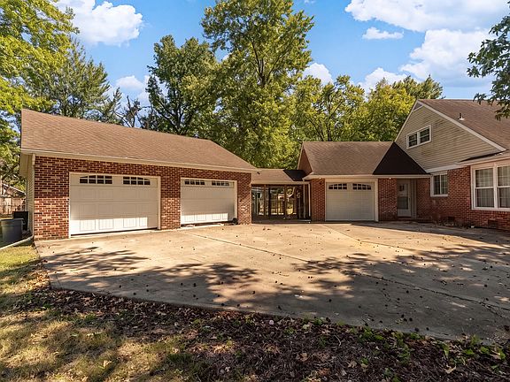 3rd image of 846 Bellview Pl