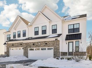 127 Alroy Rd, Malvern, PA 19355