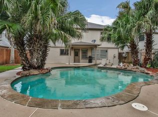 16919 Oaks Crossing Ln, Houston, TX 77083