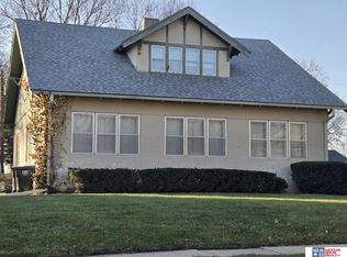 711 N 8th St, Beatrice, NE 68310