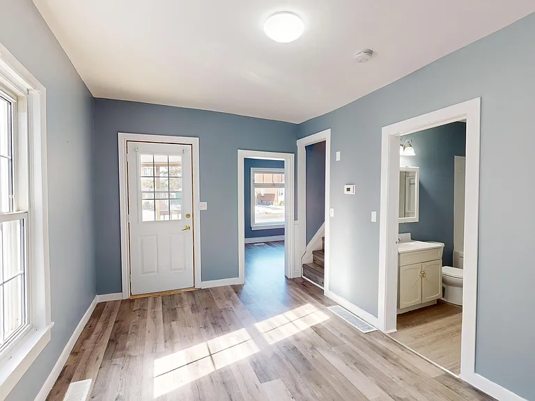 396 John St #1 — Photo 11