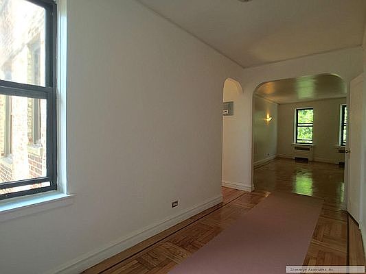 2nd image of 116 Seaman Ave APT 4E