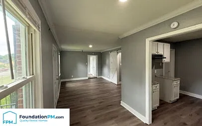 2100 Worthington Cir — Photo 9
