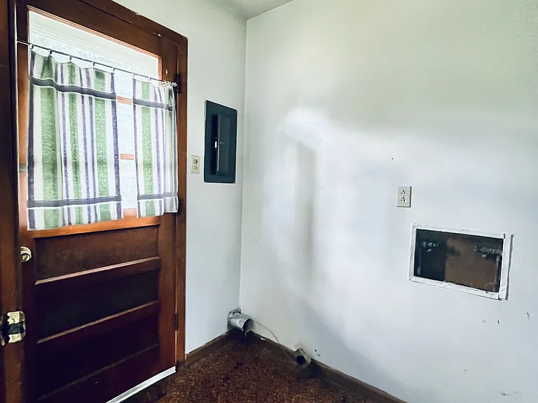 610 Blair St — Photo 7