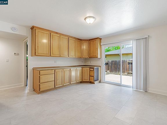 4th image of Gilbert Ct