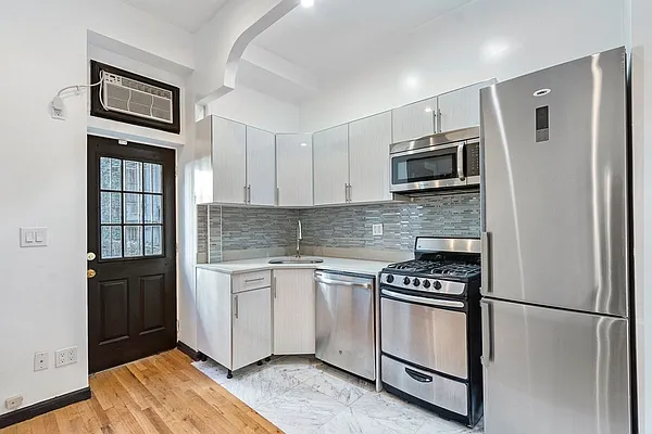 Rented by AD Real Estate Investors | media 12