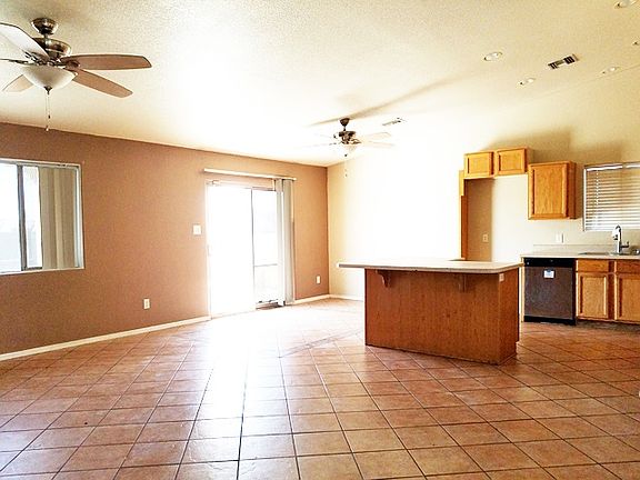 5th image of 2654 S Pinedale Ave