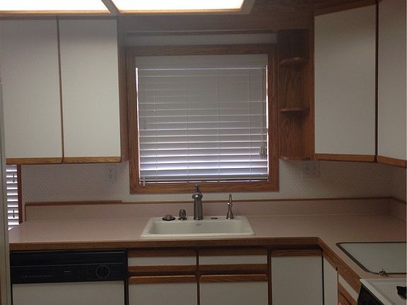 3rd image of 305 W Knolls Vista Dr
